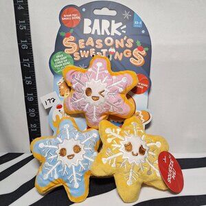 *SALE* NWT Bark Flake n' Bake dog toy